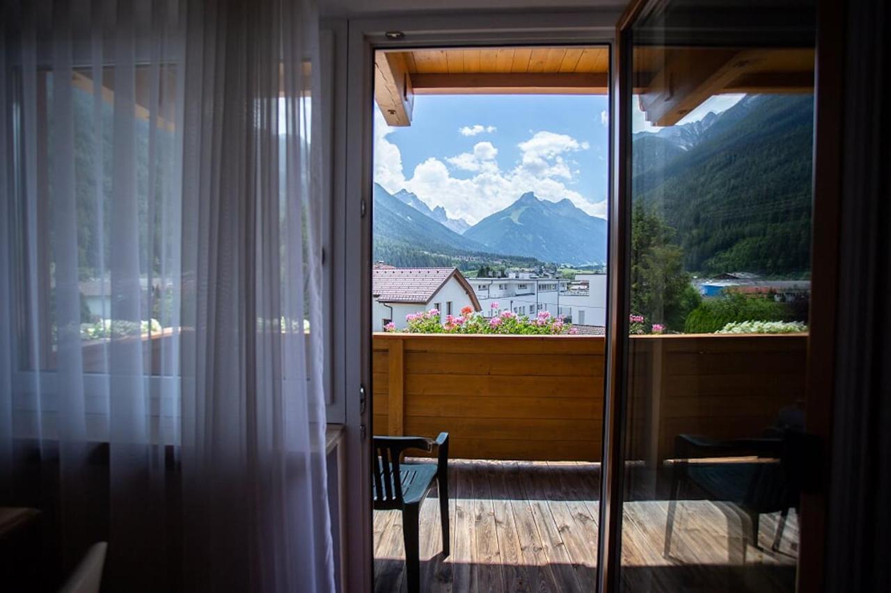 Hotel Donnerhof Fulpmes Dış mekan fotoğraf